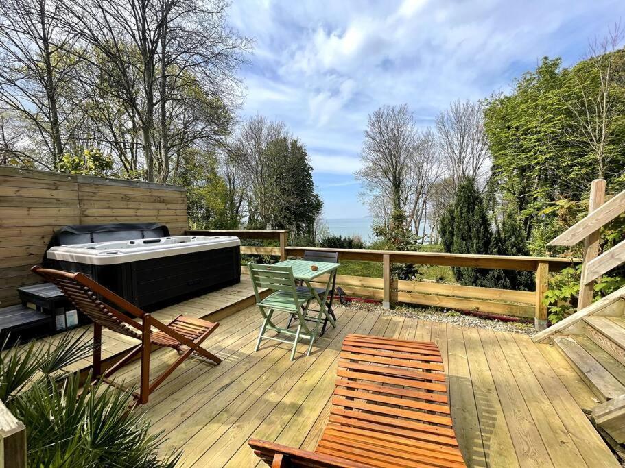 Cottage Vue Mer Cls Deauville Cricqueboeuf ภายนอก รูปภาพ