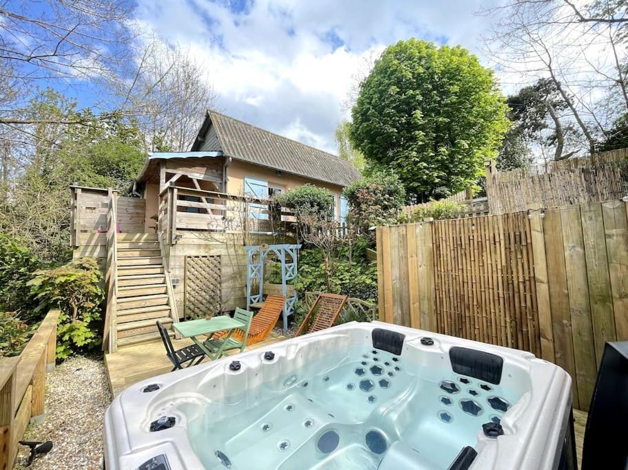 Cottage Vue Mer Cls Deauville Cricqueboeuf ภายนอก รูปภาพ